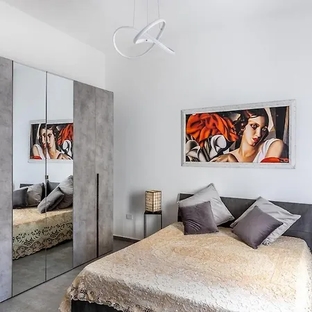 Giulia Nuovissimo * Syracuse