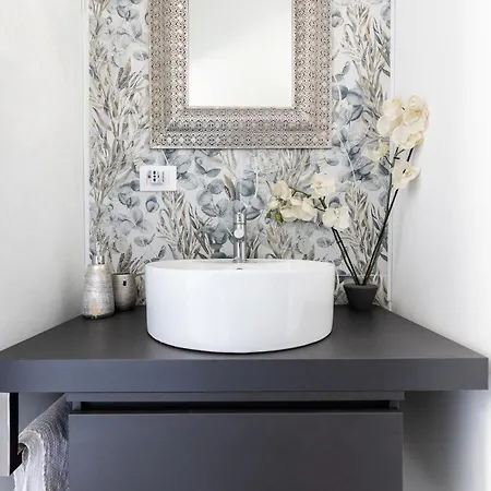 Giulia Nuovissimo * Syracuse